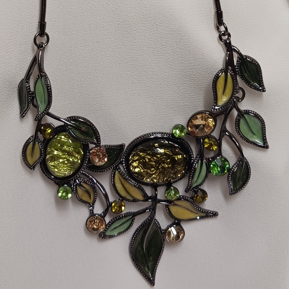 Signed NYGARD enamel tree necklace